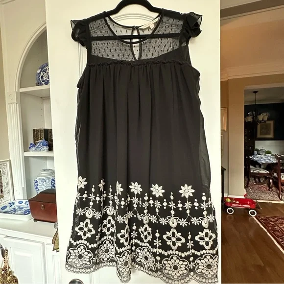 HAILEY LYN casual cocktail dress, flowy overlay embroidered flowers w/ lace top - Picture 2 of 7